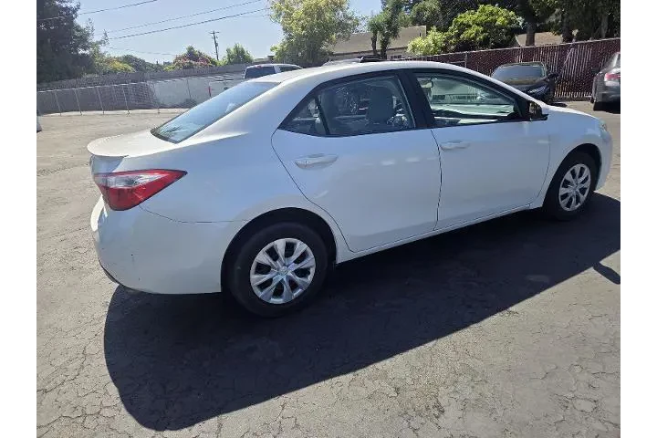 $15950 : Toyota Corolla 2014 LE Eco 4 image 5