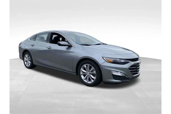 $16785 : Chevrolet Malibu 2024 LT 4dr image 5