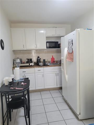 $1400 : Se renta apartamento image 2