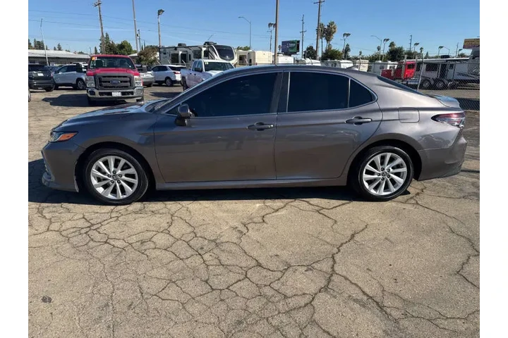 $23999 : 2024 Camry LE image 3