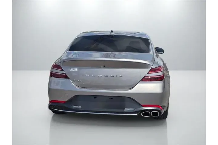 $32999 : Genesis G70 2023 2.0T 4dr Se image 6