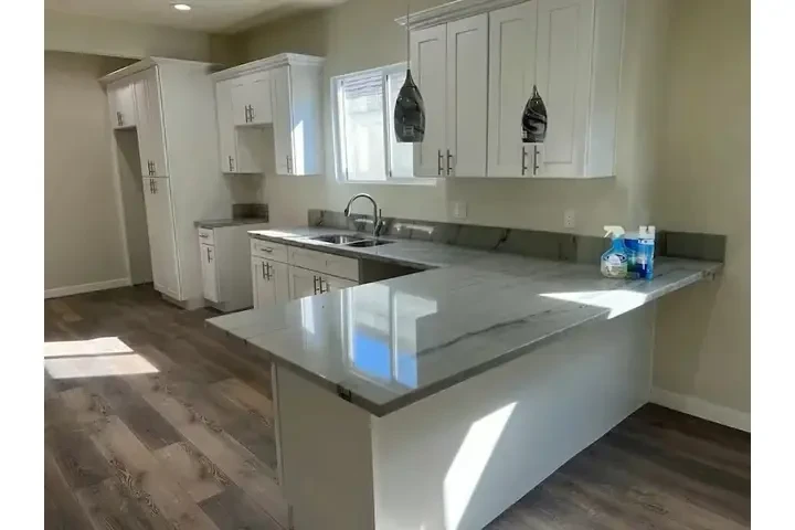 REMODELACION Y CONSTRUCCION image 7