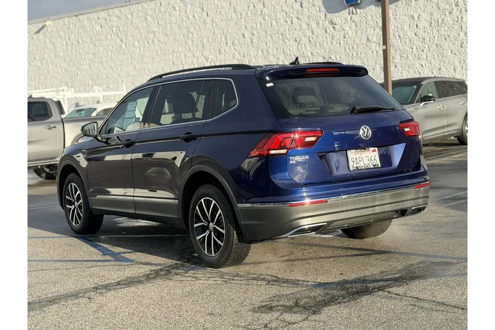 $15995 : Volkswagen Tiguan 2021 SE 4d image 5