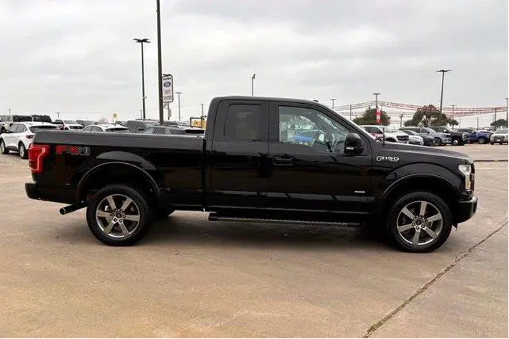 $28977 : Ford F-150 2016 4x4 Lariat 4 image 6