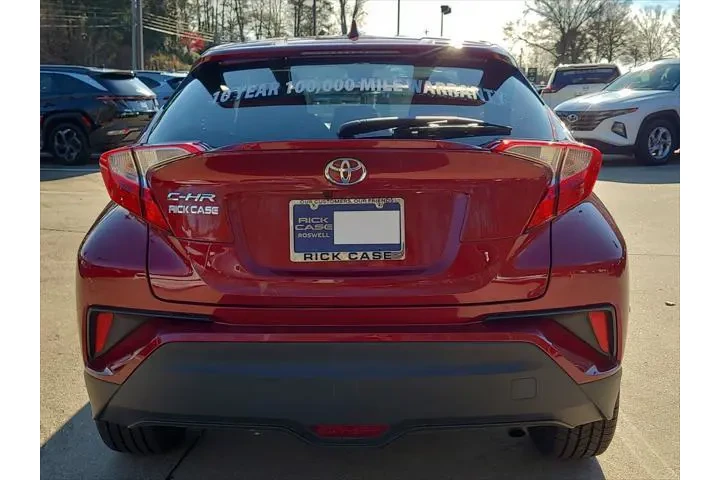 $16655 : Toyota C-HR 2018 XLE 4dr Cro image 6