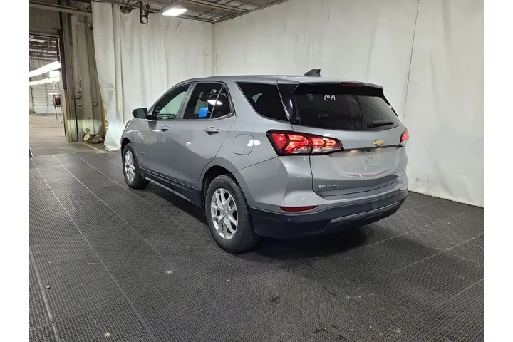 $17949 : Chevrolet Equinox 2024 LT 4d image 4