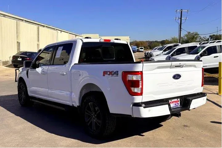 $32977 : Ford F-150 2022 4x4 Lariat 4 image 9