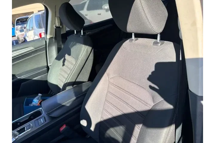 $13900 : Ford Fusion 2020 SE 4dr Seda image 6