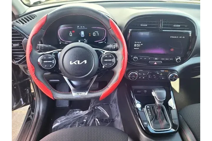 $22535 : Kia Soul 2025 GT-Line 4dr Cr image 9