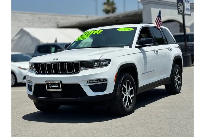 $31750 : Jeep Grand Cherokee 2024 4x2 image 6