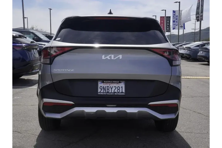 $20701 : Kia Sportage 2024 LX 4dr SUV image 5
