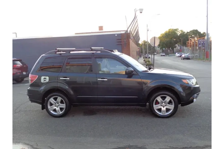 $7950 : 2009 Forester 2.5 X Premium image 10