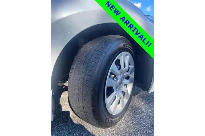 $9089 : Nissan Altima 2014 2.5 4dr S image 2