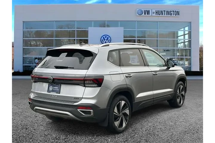 $27750 : Volkswagen Taos 2025 AWD SE image 4