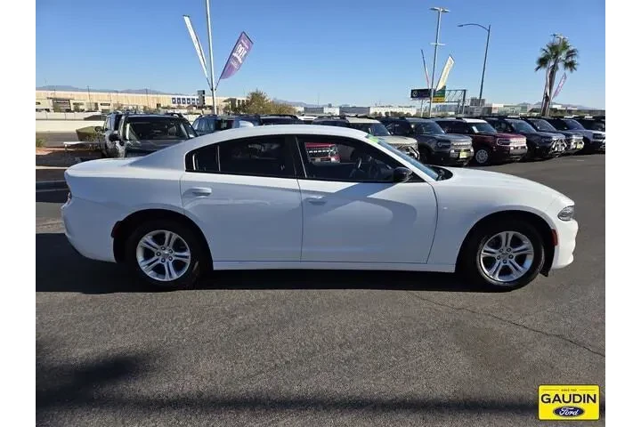 $19900 : Dodge Charger 2023 SXT 4dr S image 10