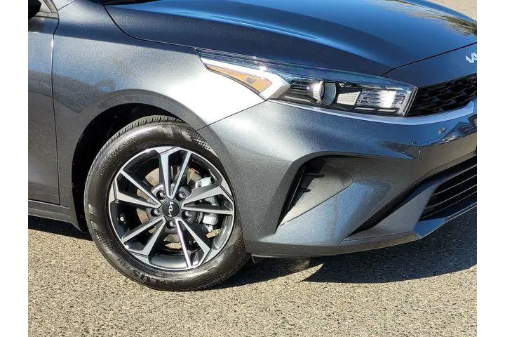 $18238 : Kia Forte 2024 LXS 4dr Sedan image 6