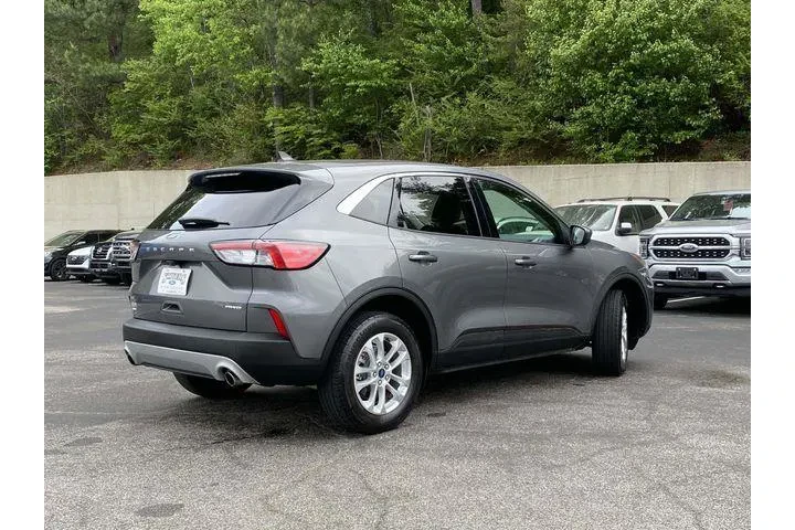 $18990 : Ford Escape 2021 AWD SE 4dr image 3