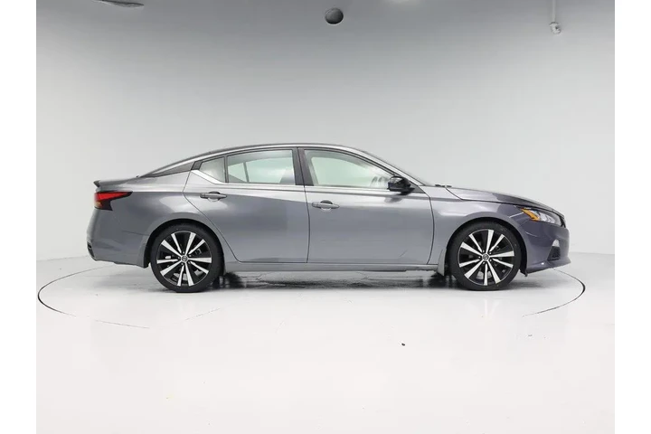$21998 : Nissan Altima 2022 2.0 SR 4d image 7