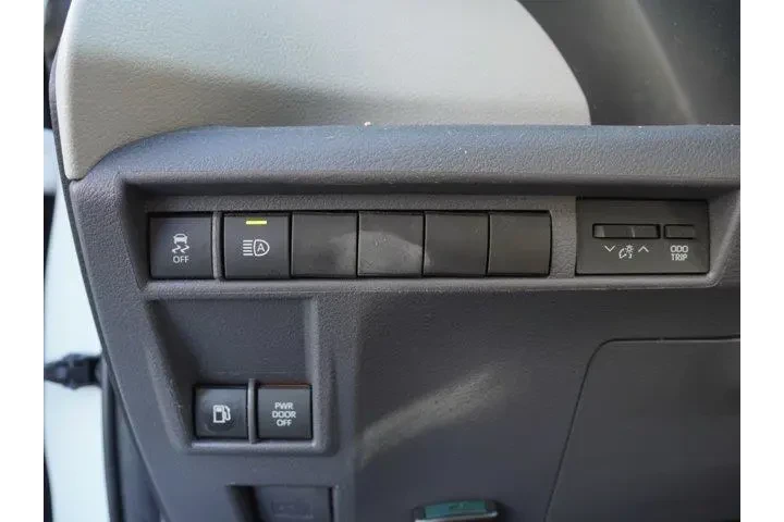 $33948 : Toyota Sienna 2022 XLE 8-Pas image 9