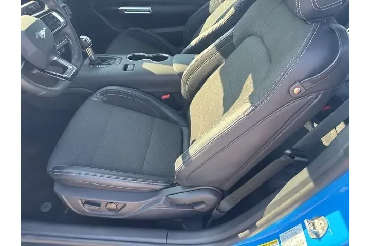 $28990 : Ford Mustang 2024 EcoBoost 2 image 7