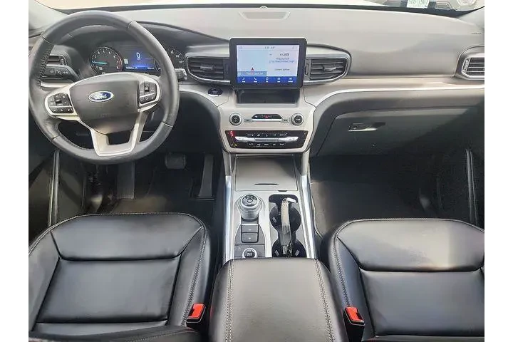 $35990 : Ford Explorer 2023 AWD XLT 4 image 8