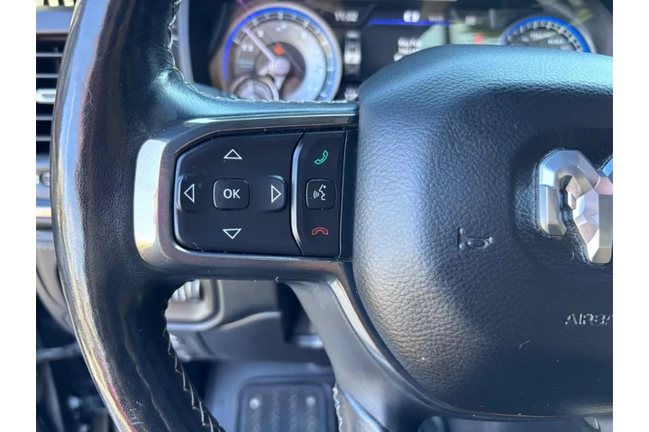 2019 RAM 1500 LIMITED image 9