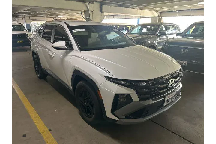 $23990 : Hyundai TUCSON 2025 SE 4dr S image 1
