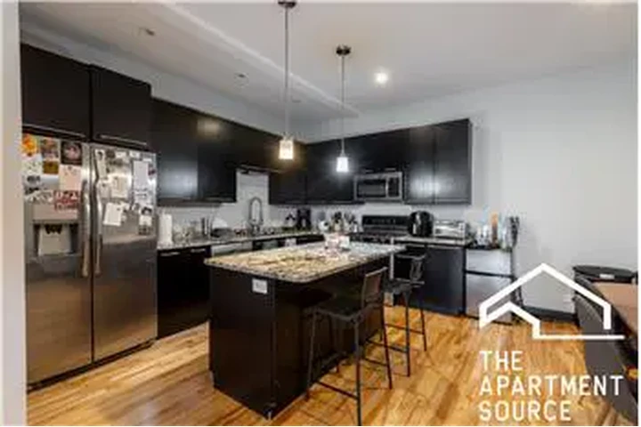 $3700 : Rental property with 3 bedro image 2