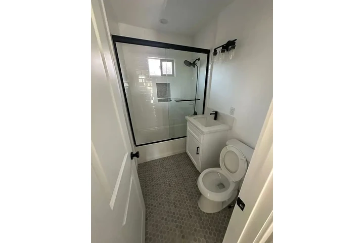 $1100 : Acogedor en Huntington Park🏠 image 2