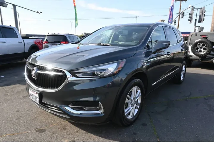 $15998 : 2018 Enclave Essence image 5