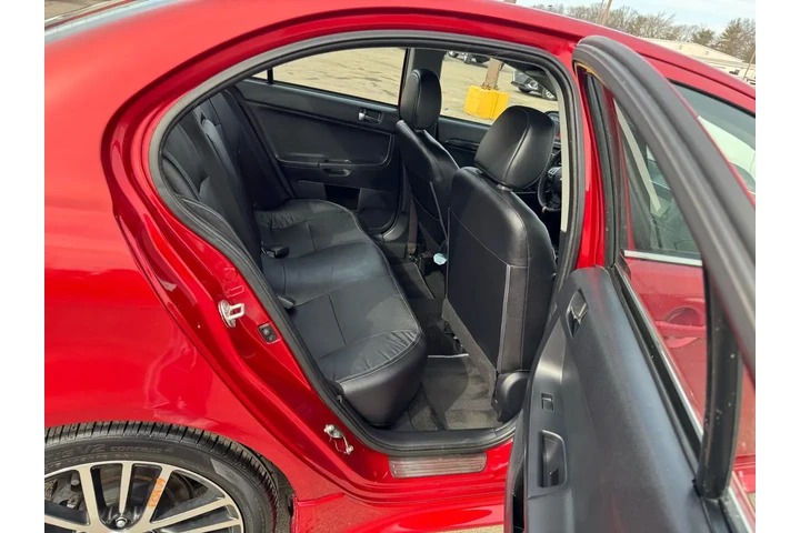 2017 Lancer SEL 2.4 AWC CVT image 9