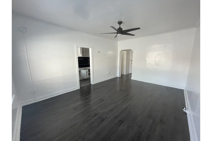 $1495 : Studio en Renta image 3