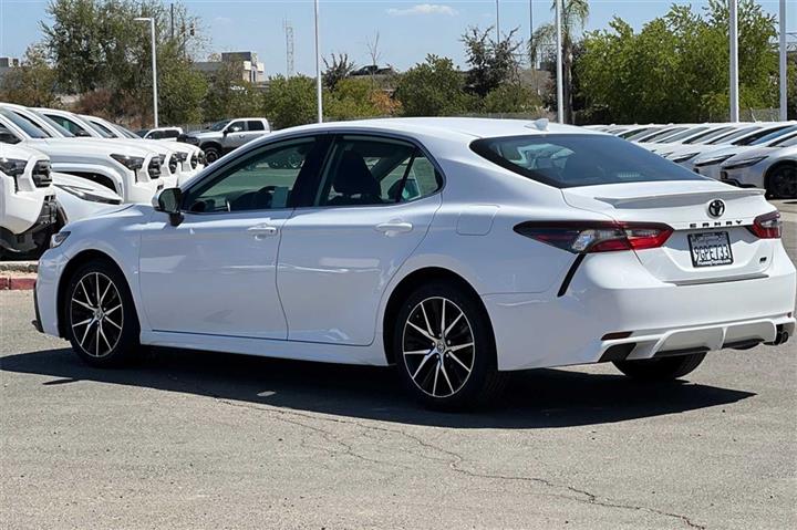 $28894 : Camry SE image 7