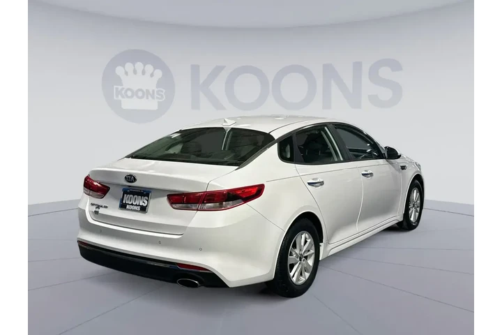 $12939 : Kia Optima 2018 LX 4dr Sedan image 5
