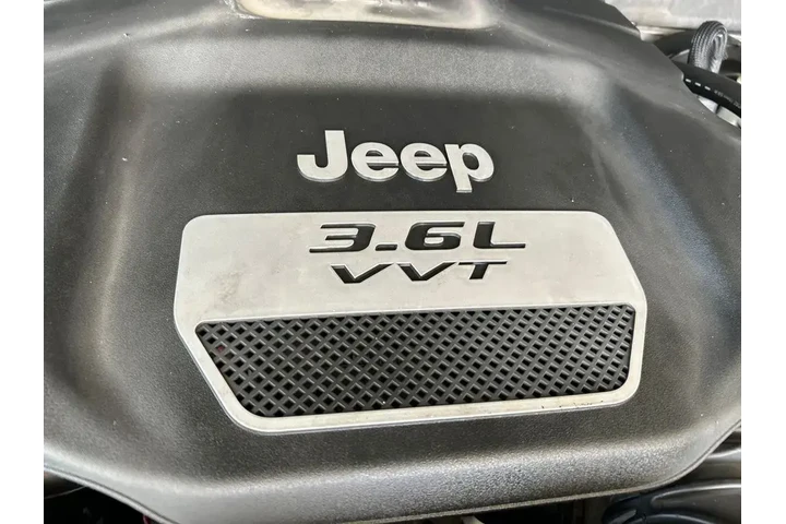 $16215 : Jeep Wrangler Unlimited 2012 image 8