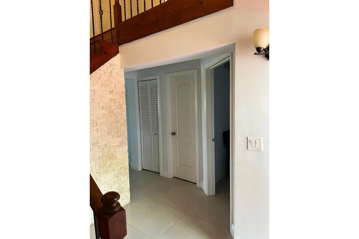 $3150 : Townhouse  3 /2.5 image 4