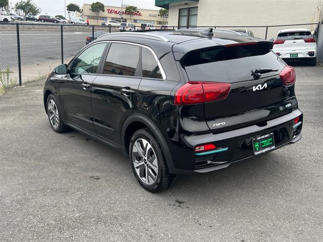 $24200 : Used 2022 Niro EV EX Premium image 7