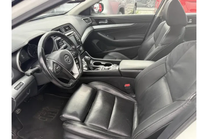 $7800 : 2017 Maxima 3.5 SL image 10