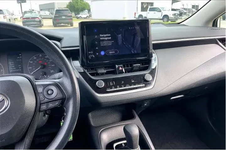$19988 : Toyota Corolla 2024 LE 4dr S image 7