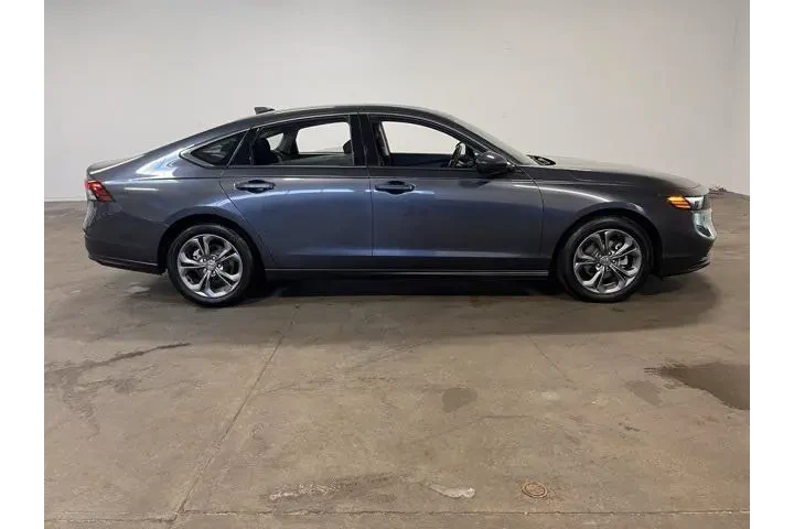 $25969 : Honda Accord 2024 EX 4dr Sed image 2