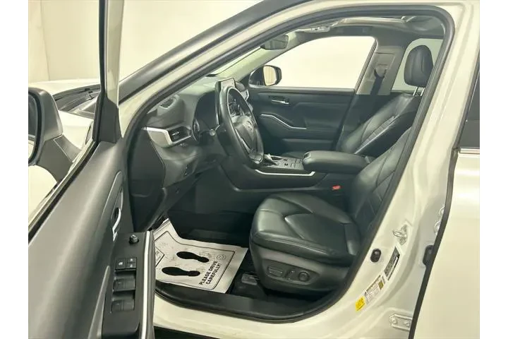 $35111 : Toyota Highlander 2022 AWD X image 9