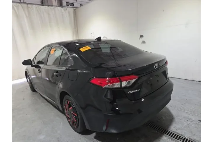 $19493 : Toyota Corolla 2024 LE 4dr S image 4