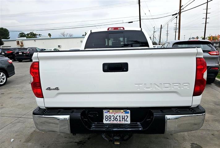 $27995 : 2017 Tundra image 5