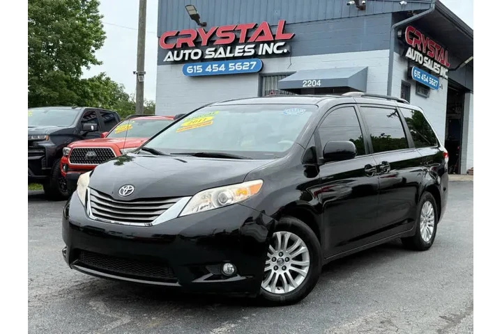 $13895 : 2011 Sienna XLE 8-Passenger image 2