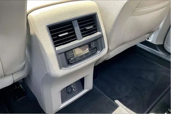 $18000 : Volkswagen Atlas 2019 AWD V6 image 10