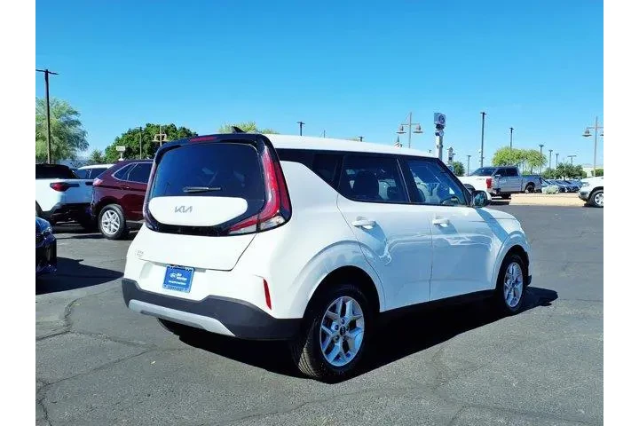 $20441 : Kia Soul 2025 S 4dr Crossove image 6