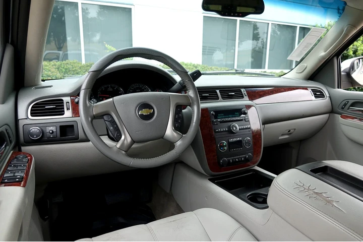 $9490 : 2013 Tahoe LT image 5