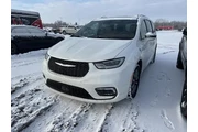$26995 : Chrysler Pacifica Hybrid 202 thumbnail