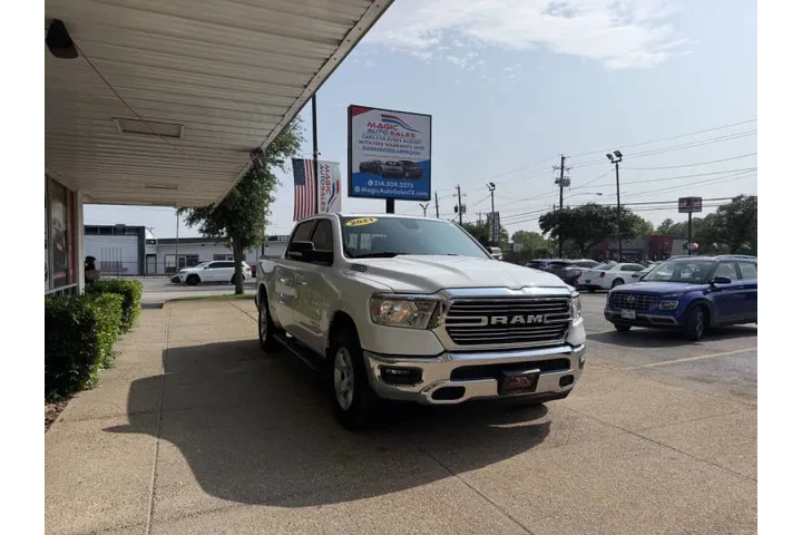 $27999 : 2021 RAM 1500 Big Horn image 3