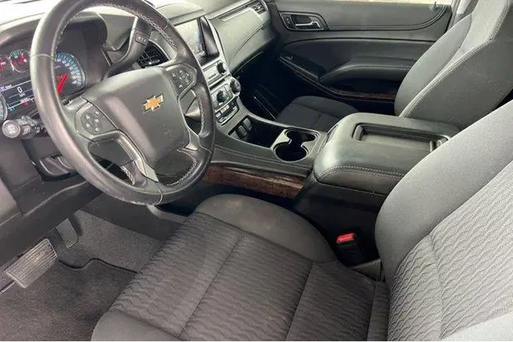 $22998 : Chevrolet Tahoe 2019 4x4 LS image 5